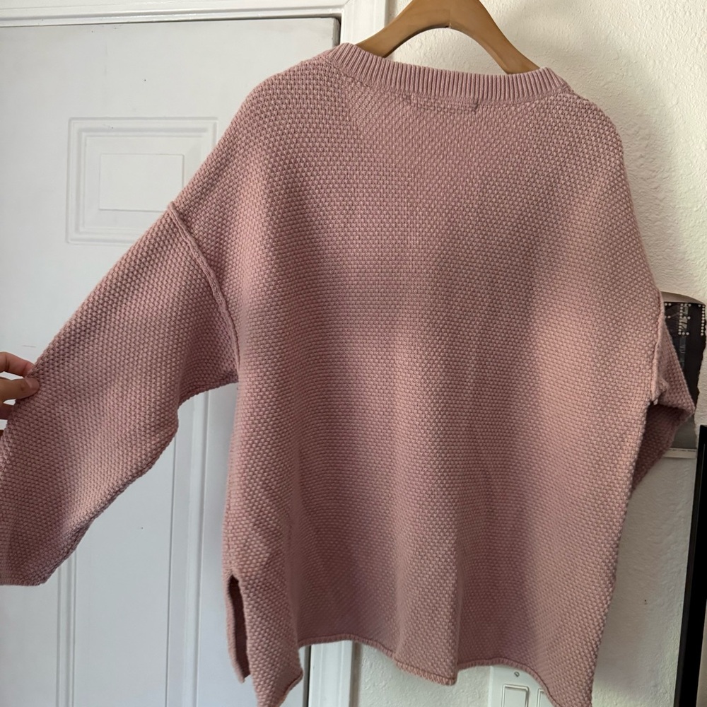 FREE‎ PEOPLE beach pink waffle thermal knit boxy oversized cropped pullover - Picture 5 of 8